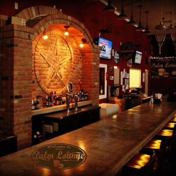 Historic Palm Lounge 